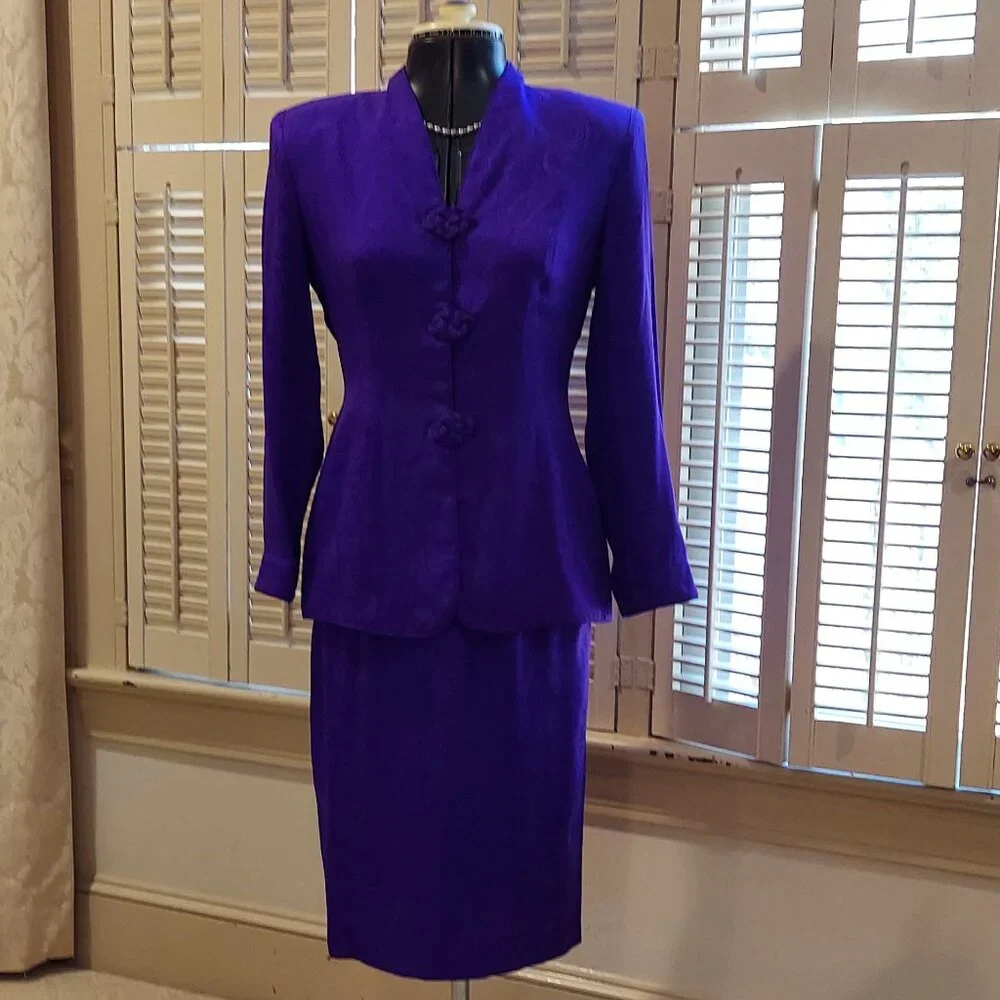Maggy London PURPLE 100% Silk Asian Inspired Dress Suit Size 4P - Picture 1 of 13